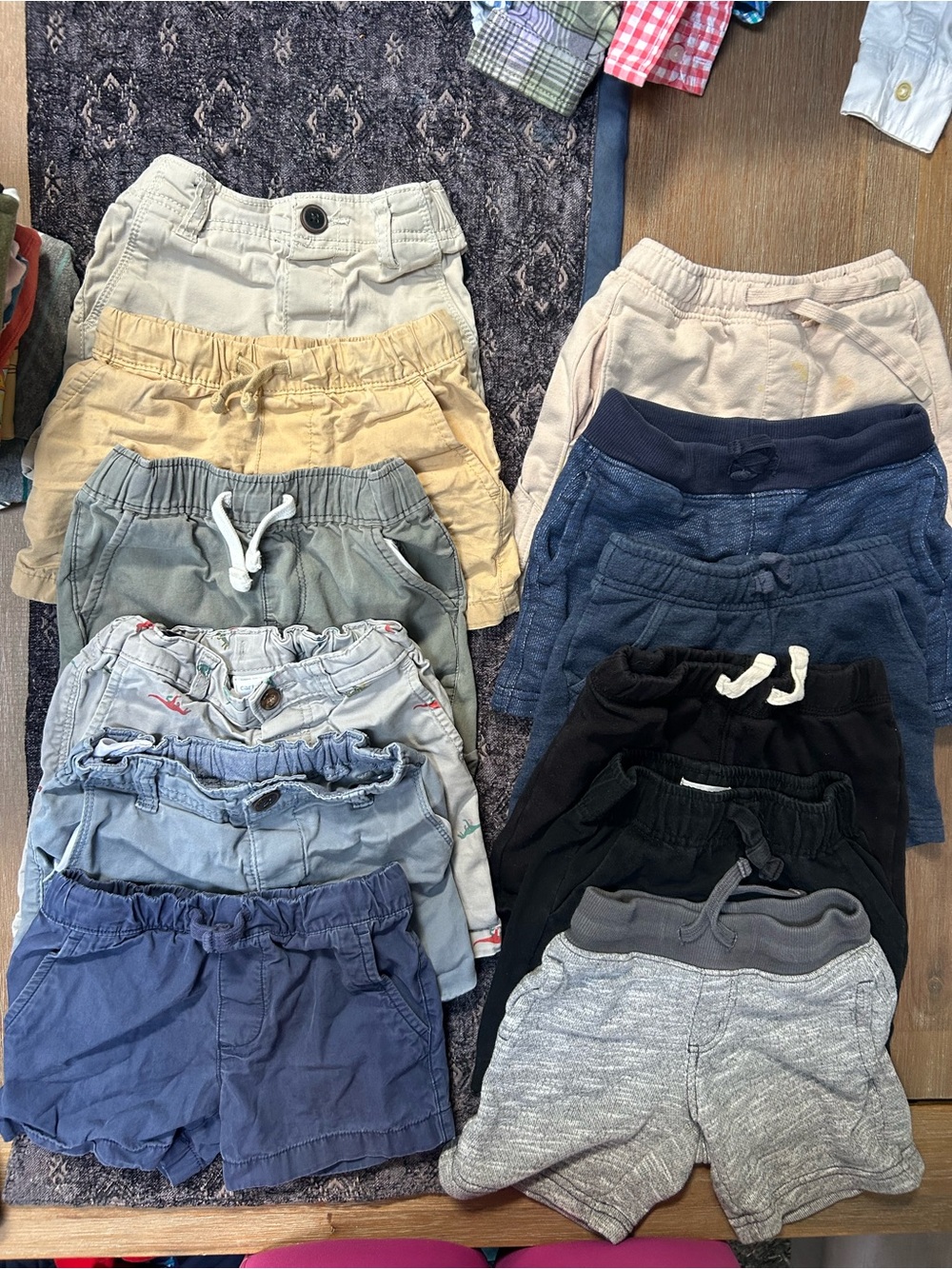 2T boys Shorts bundle - Assorted Colors